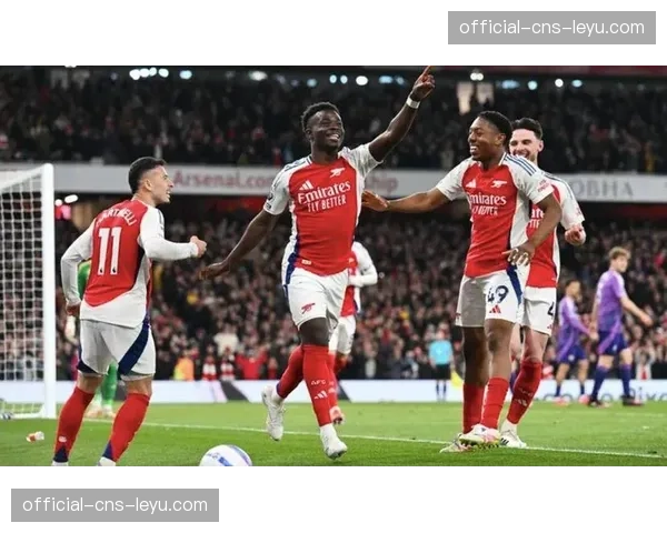 实时:萨卡点射破门,阿森纳主场1-0暂时领先曼城 实时:萨卡点射破门,阿森纳主场1-0暂时领先曼城