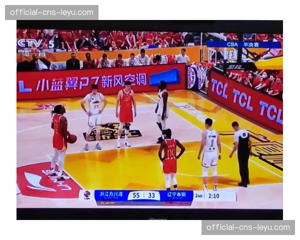 半场战罢,浙江稠州外线手感冰凉,三分球15投仅3中